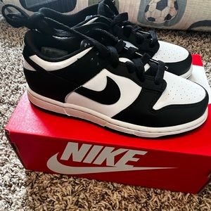 Brand new Nike panda dunks size 13.5 C.